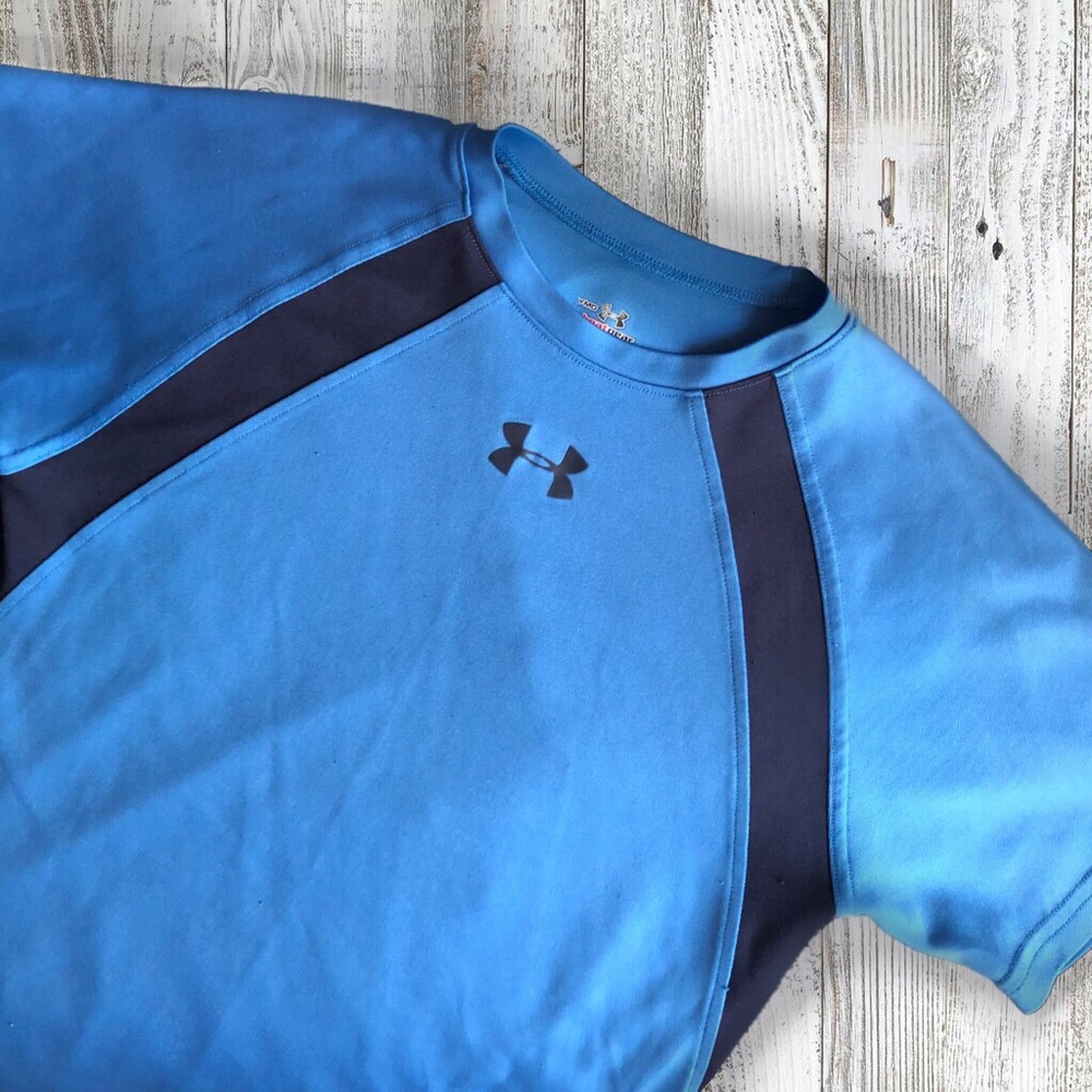 UNDER ARMOUR T-SHIRT